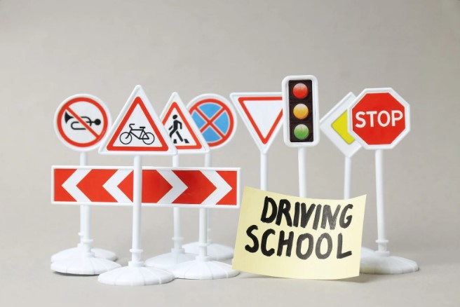 Онлайн чи офлайн: що ефективніше для майбутніх водіїв